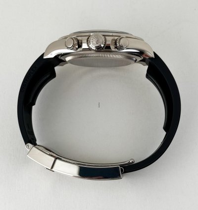 Rolex Daytona 40mm White Gold Black Ceramic Bezel Black Silver Index Dial Oysterflex Bracelet