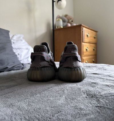 Adidas Yeezy V2 Beluga 2 0