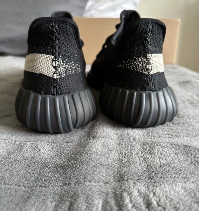Adidas Yeezy V2 Oreo