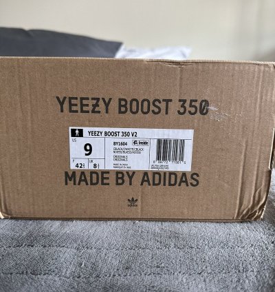 Adidas Yeezy V2 Oreo