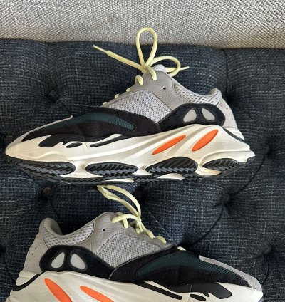 Adidas Yeezy Wave Runner 700 Solid Grey