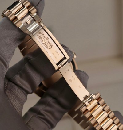 Rolex Day-date 40 2024 Unworn New Green Ombre Dial 40mmyellow Gold President 228238