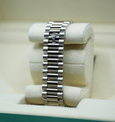 Rolex Day-date 40 2024 White Gold Day-date 40 Green Olive Dial Unworn Box And Papers 228239