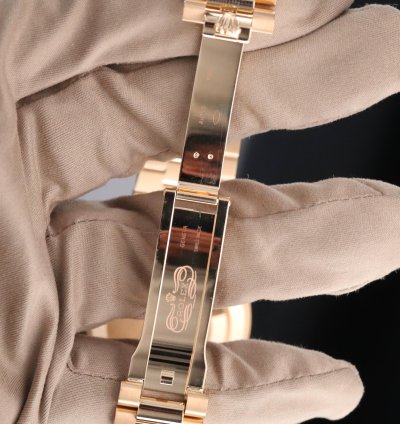 Rolex Day-date 40 2025 Complete Set Money Green Dial Yellow Gold Day Date Presidential 228238