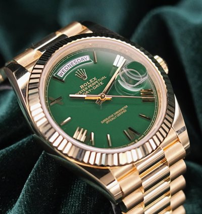 Rolex Day-date 40 2025 New Unworn Day Date Money Green Fluted Bezel Yellow Gold Presidential 228238