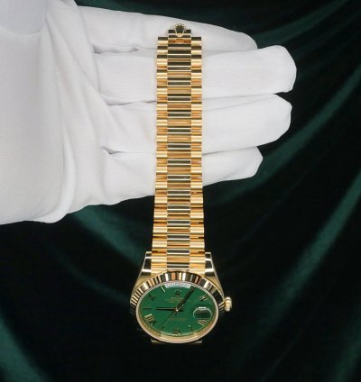 Rolex Day-date 40 2025 New Unworn Day Date Money Green Fluted Bezel Yellow Gold Presidential 228238