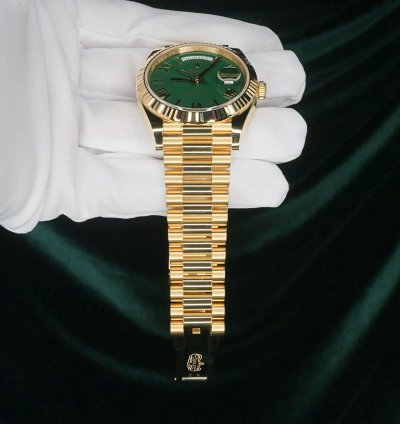 Rolex Day-date 40 2025 New Unworn Day Date Money Green Fluted Bezel Yellow Gold Presidential 228238