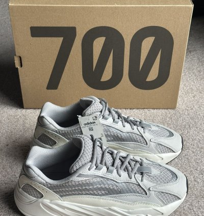 Brand New Adidas Yeezy Boost 700 V2 - Static 2018 Version