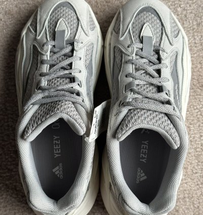 Brand New Adidas Yeezy Boost 700 V2 - Static 2018 Version