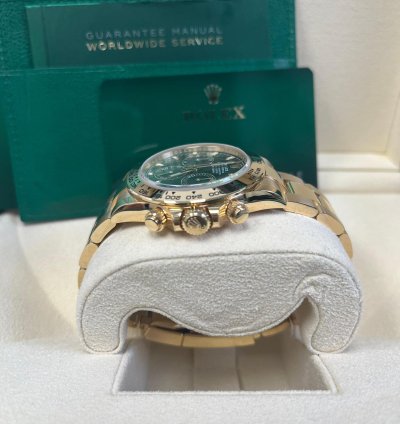 Rolex Daytona 40mm Yellow Gold Cosmograph Green Index Dial 116508