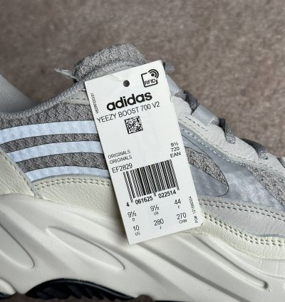 Brand New Adidas Yeezy Boost 700 V2 - Static 2018 Version