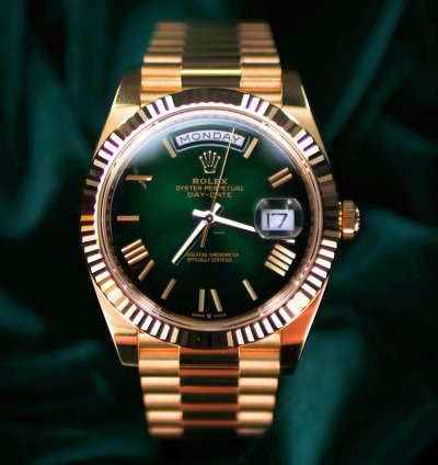 Rolex Day-date 40 2025 New Unworn Day-date Green Ombre Gradient Yellow Gold President 228238-0069