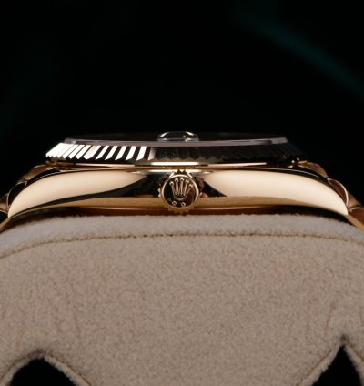 Rolex Day-date 40 2025 New Unworn Day-date Green Ombre Gradient Yellow Gold President 228238-0069