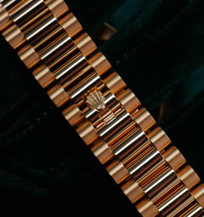 Rolex Day-date 40 2025 New Unworn Day-date Green Ombre Gradient Yellow Gold President 228238-0069