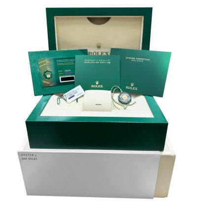 Rolex Day-date 40 2025 Rolex Day-date President 40mm Green Ombre 18k Gold 228238 Box