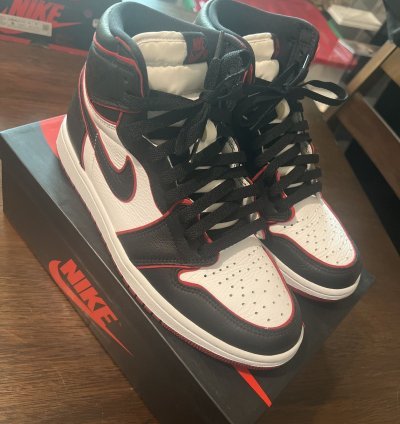 Air Jordan 1 Retro High Og Bloodline