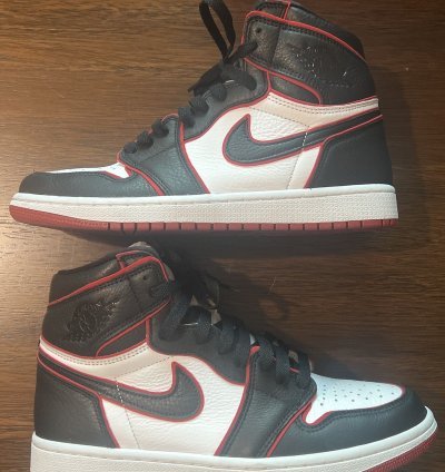 Air Jordan 1 Retro High Og Bloodline