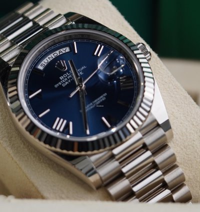 Rolex Day-date 40 2025 Unworn Blue Roman Daydate 18kt White Gold 228238