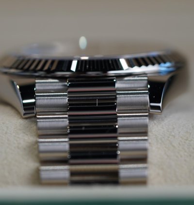 Rolex Day-date 40 2025 Unworn Blue Roman Daydate 18kt White Gold 228238