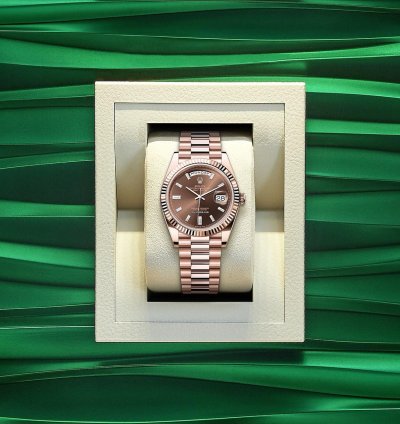 Rolex Day-date 40 2025 Unworn Day-date 40 President Rose Gold Fluted Bezel Diamond Baguette Chocolate Dial