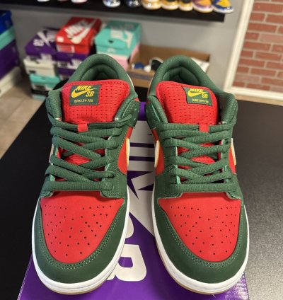 Size 11 - Nike Dunk Premium Sb Low Seattle Supersonics New