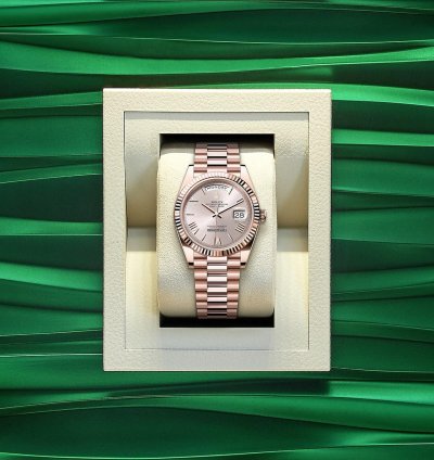 Rolex Day-date 40 2025 Unworn Day-date 40 President Rose Gold Fluted Bezel Sundust Roman Numeral Dial