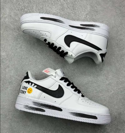 Nike Air Force 1 Love Storie