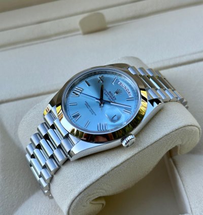 Rolex Day-date 40 228206 Ice Blue Roman