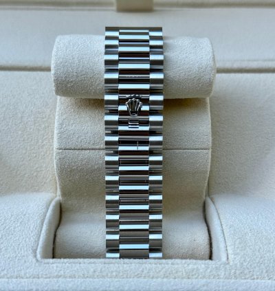 Rolex Day-date 40 228206 Ice Blue Roman