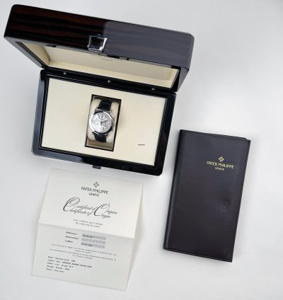 Patek Philippe Complications 5070g-001 Annual Calendar Chronograph White Gold Silver Dial 2007