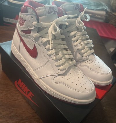 Air Jordan 1 Retro High Og Metallic Red