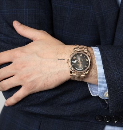 Rolex Day-date 40 228235 18k Rose Gold Black Ombre Roman Dial 40 Mm