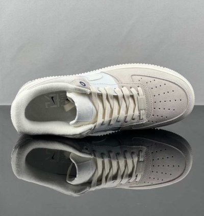 Nike Air Force 1 Nai-ke