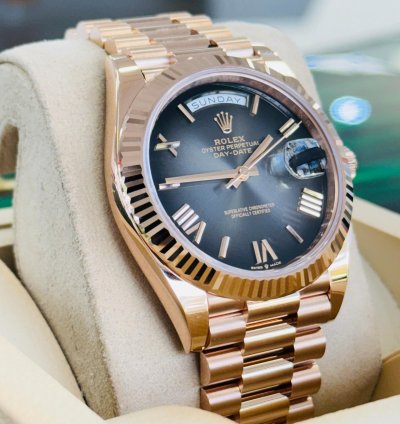 Rolex Day-date 40 228235 18k Rose Gold President Slate Ombre Roman Dial Box And Papers Unworn