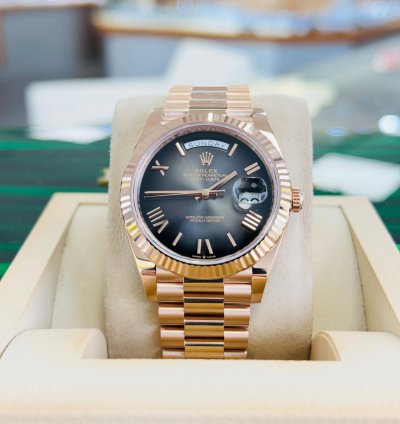 Rolex Day-date 40 228235 18k Rose Gold President Slate Ombre Roman Dial Box And Papers Unworn