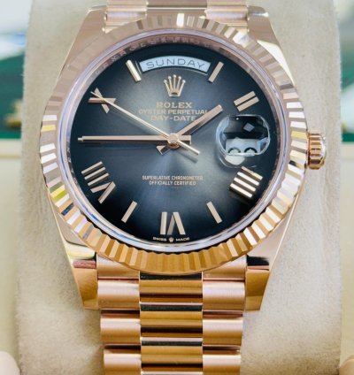 Rolex Day-date 40 228235 18k Rose Gold President Slate Ombre Roman Dial Box And Papers Unworn