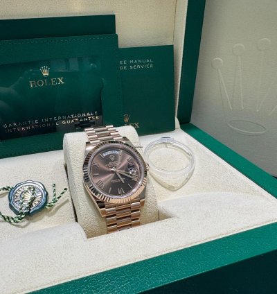 Rolex Day-date 40 228235 2025 40mm Everrose Presendial Bracelet Chocolate Dial Arabic Numerals Unworn Box Papers