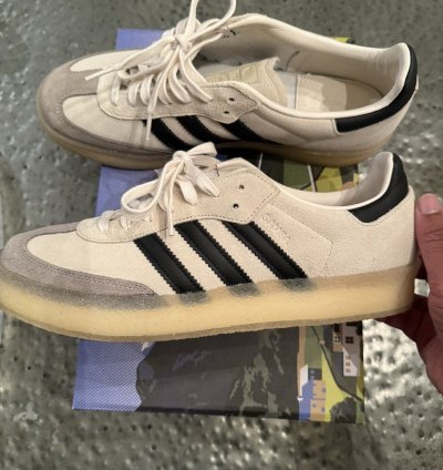 Fieg Clarks Adidas Samba Kithmas