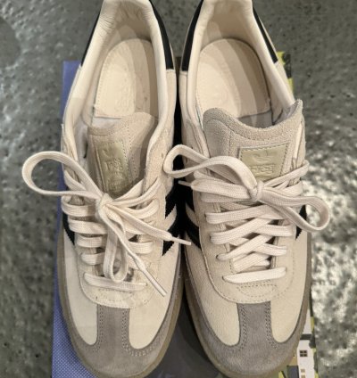 Fieg Clarks Adidas Samba Kithmas