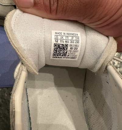 Fieg Clarks Adidas Samba Kithmas