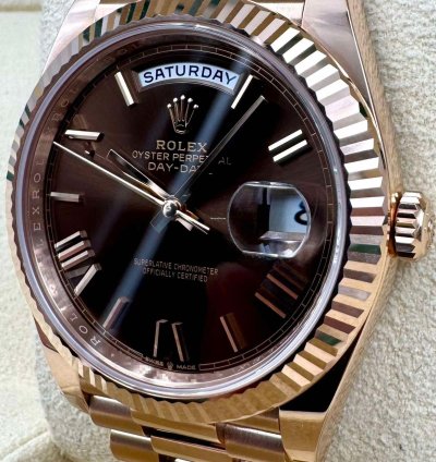 Rolex Day-date 40 228235 40mm Rose Gold Chocolate Roman Dial Unworn 2024