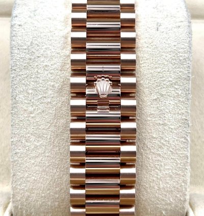 Rolex Day-date 40 228235 40mm Rose Gold Eisenkiesel Baguette Dial Unworn 2023