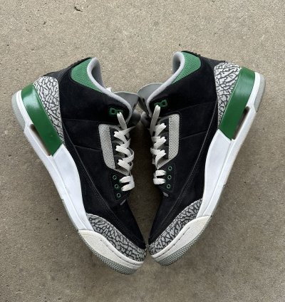 Air Jordan 3 Retro Pine Green Size 13