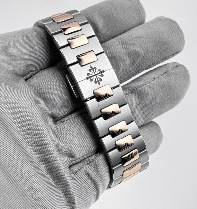 Patek Philippe Cubitus 5821 1ar-001 Stainless Steel Rose Gold Blue Dial 2025
