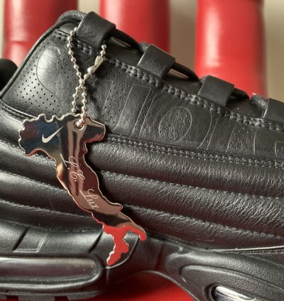 Ultra Rare Supreme Nike Air Max 95 Lux Black