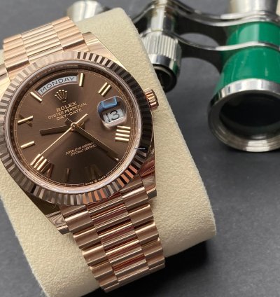 Rolex Day-date 40 228235 Choco Roman Dial