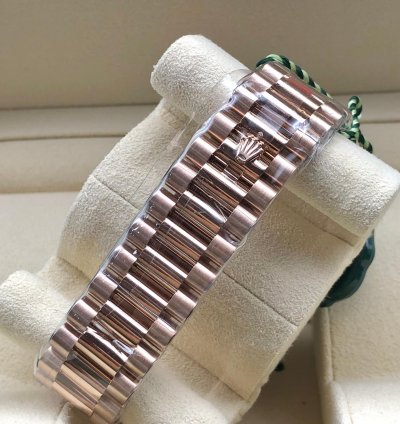 Rolex Day-date 40 228235 Choco Roman Dial