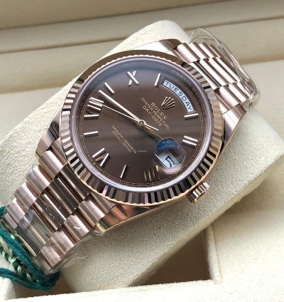 Rolex Day-date 40 228235 Choco Roman Dial