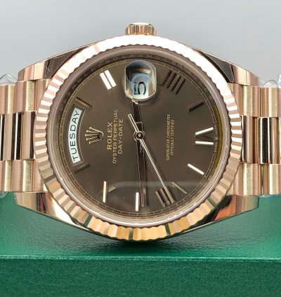 Rolex Day-date 40 228235 Choco Roman Dial