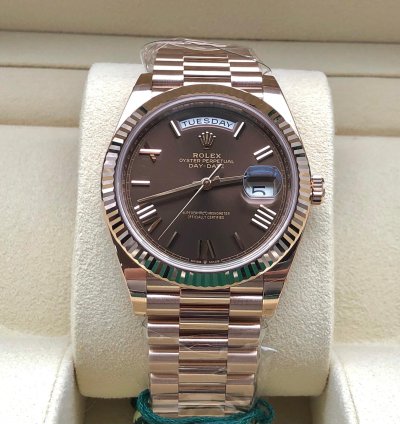 Rolex Day-date 40 228235 Choco Roman Dial